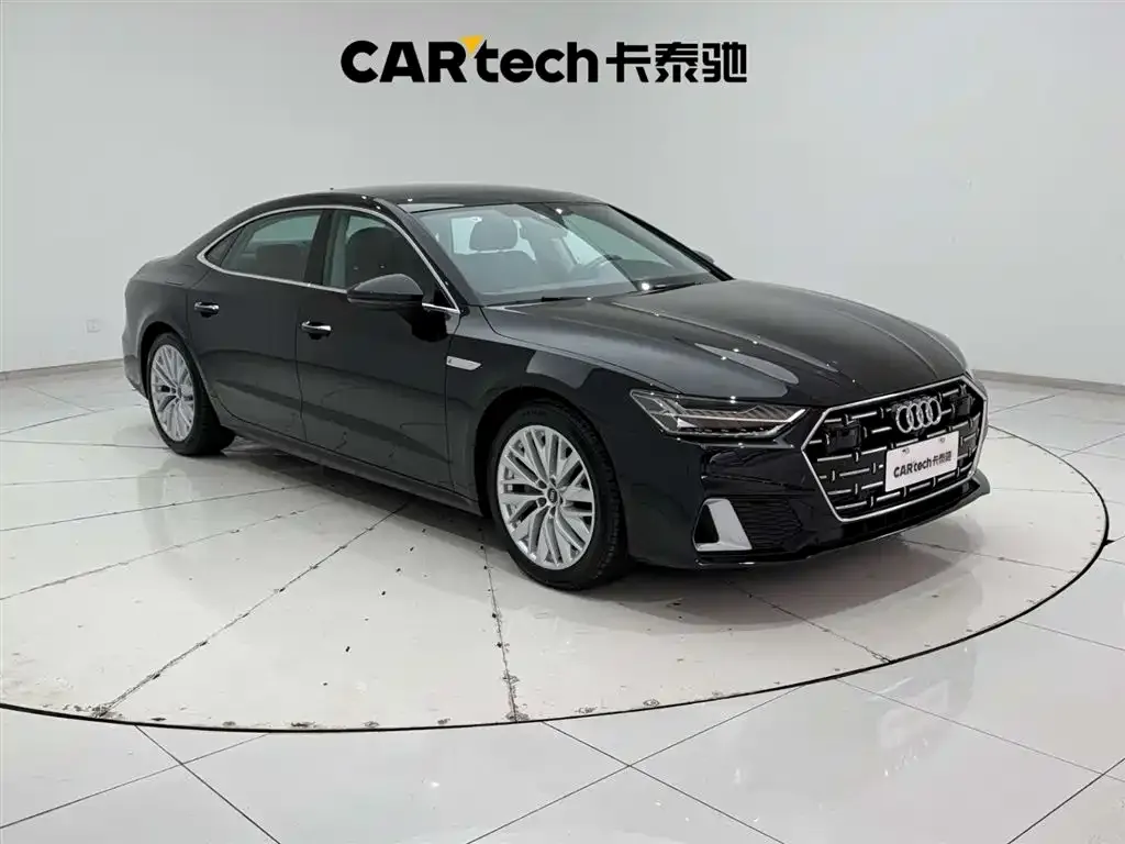 Audi A7L — фото 5