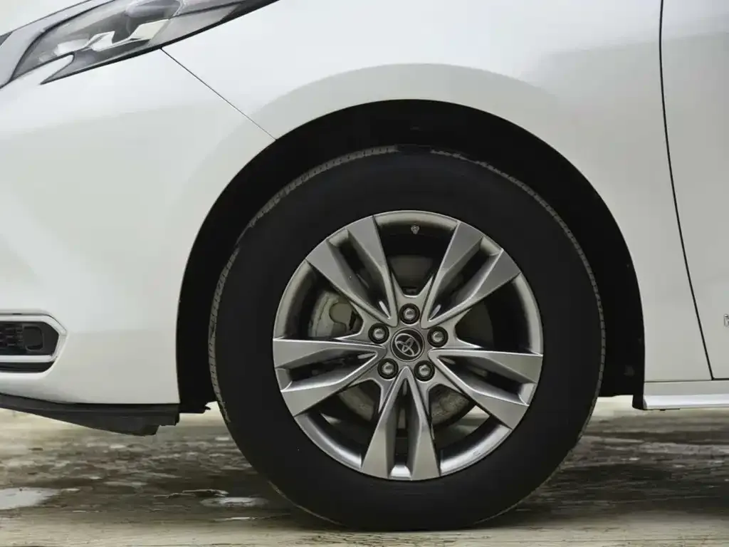 Toyota Sienna 2023 из CN, фото 8