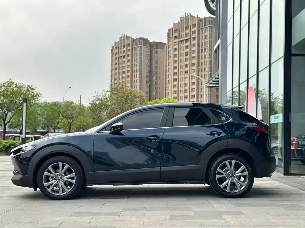 Mazda CX-30 — фото 10
