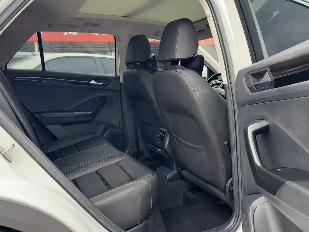 Volkswagen T-Roc 2022 из CN, фото 9
