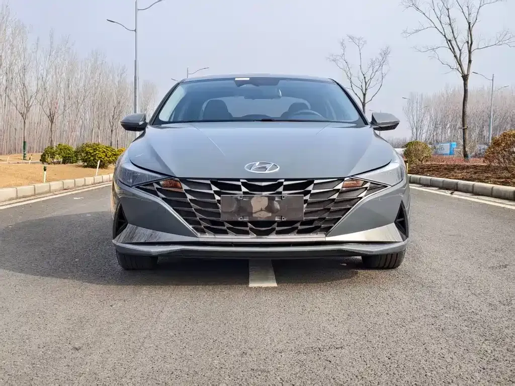 Hyundai Elantra 2022 из CN, фото 4