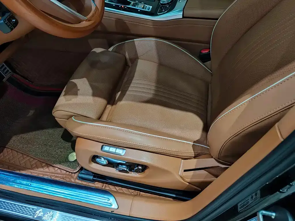 Hongqi H9 2022 из CN, фото 7