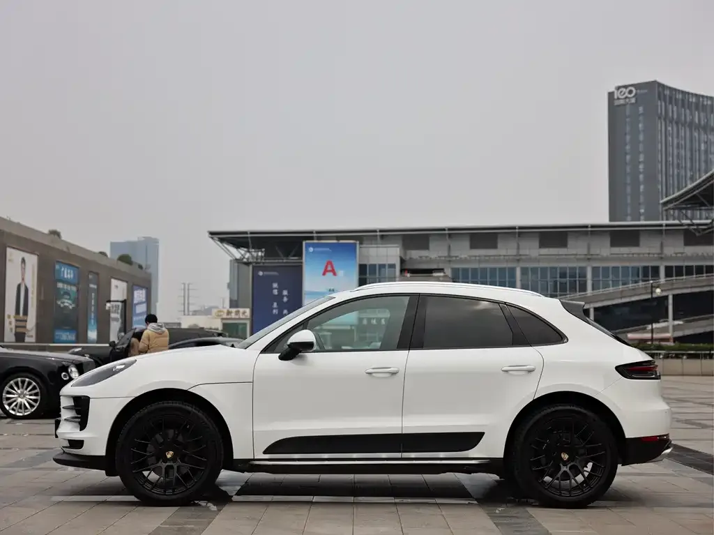 Porsche Macan 2021 из CN, фото 5