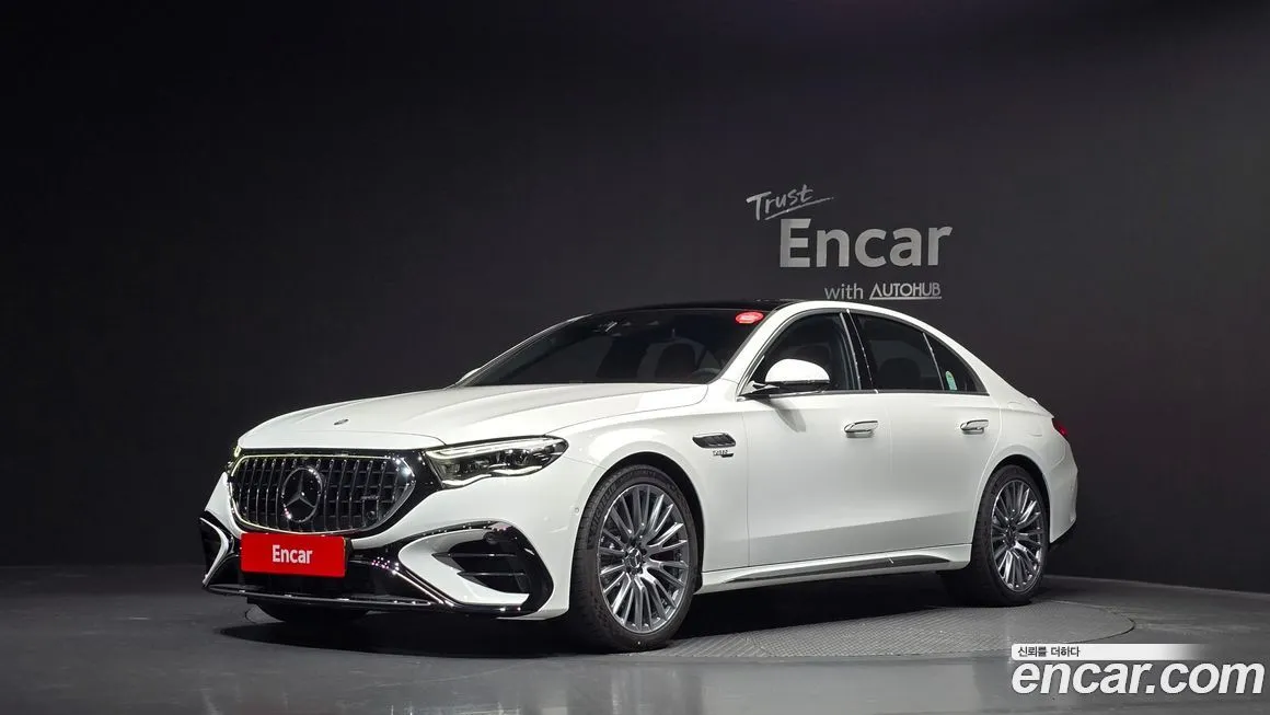 Mercedes-Benz E-Class — фото 1