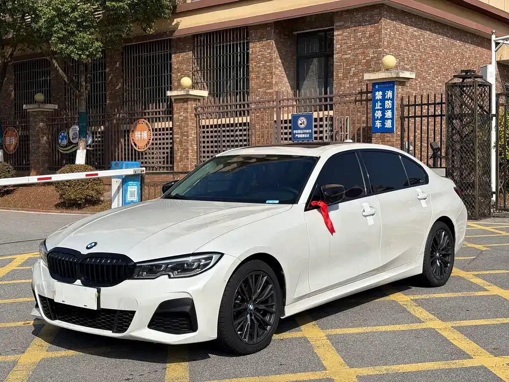 BMW 3 Series — фото 1