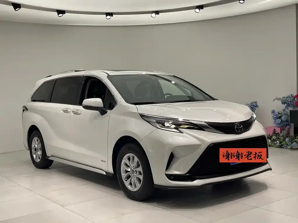 Toyota Granvia 2024 из CN, фото 3