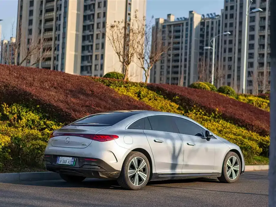 Mercedes-Benz EQE 2025 из CN, фото 3