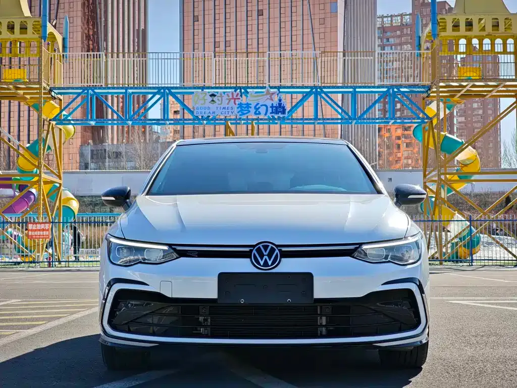 Volkswagen Golf 2022 из CN, фото 10