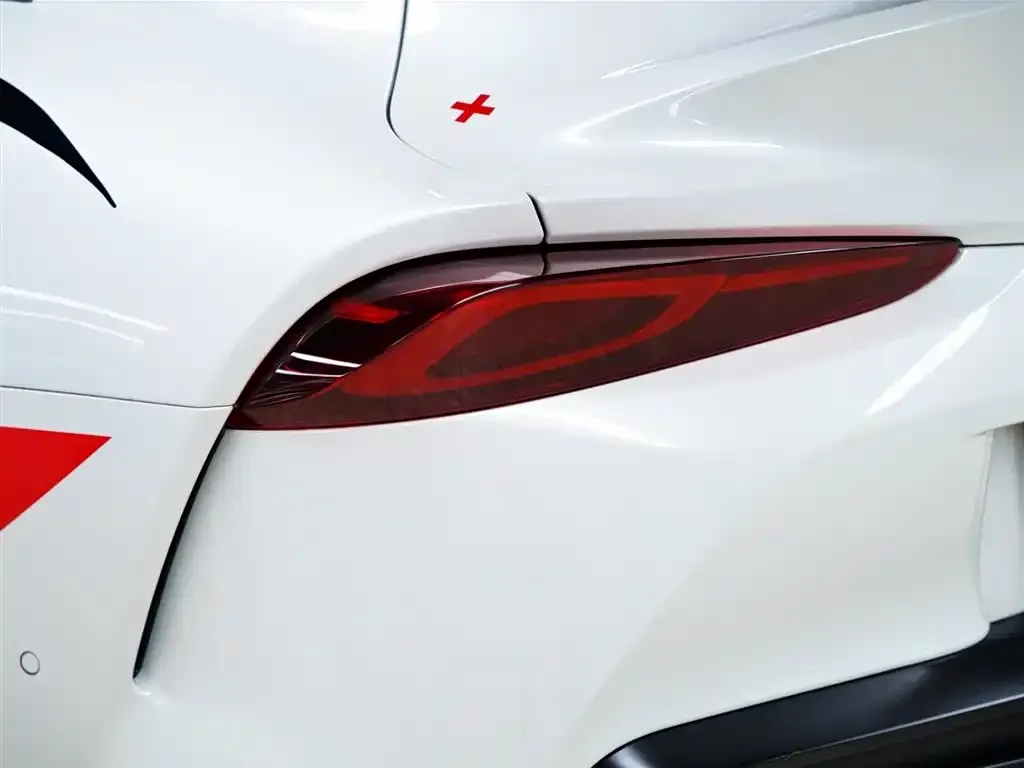 Toyota Supra — фото 2