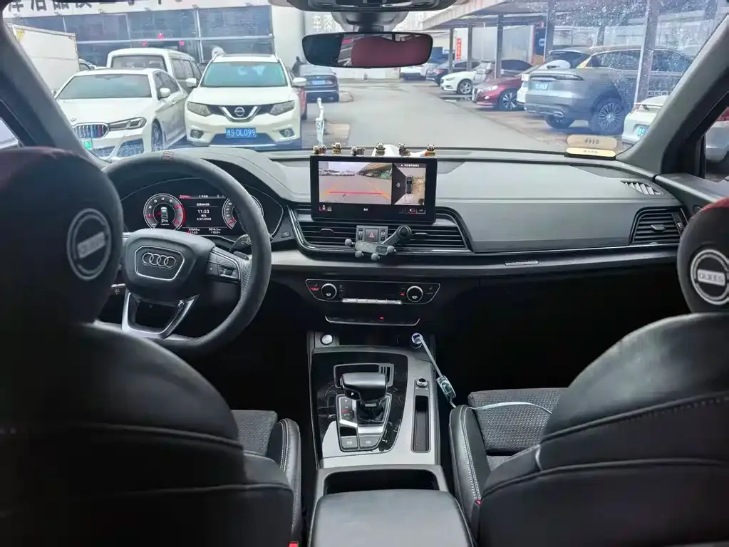 Audi Q5L Sportback — фото 8