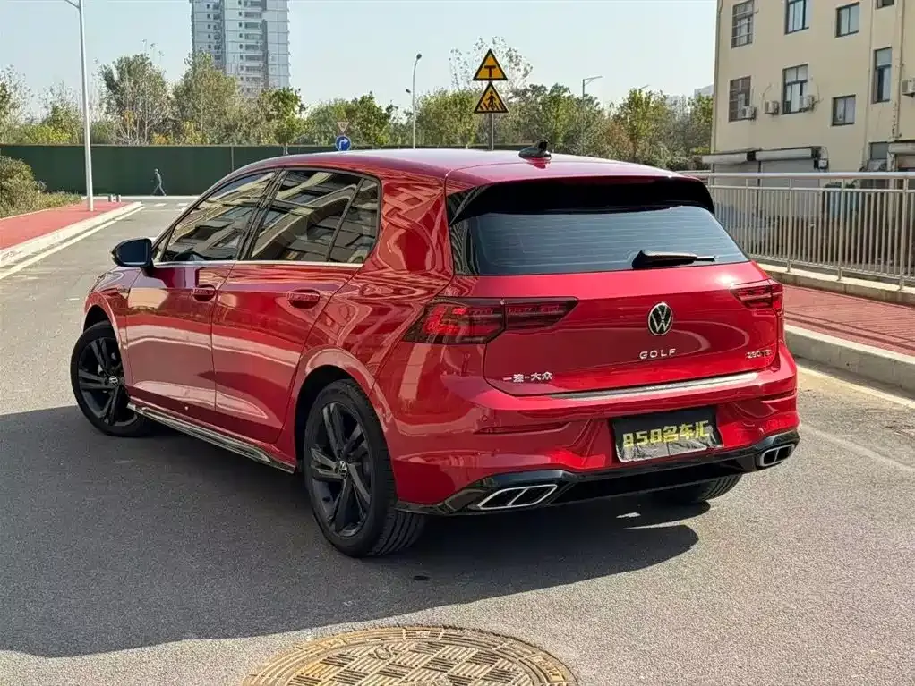 Volkswagen Golf 2022 из CN, фото 10