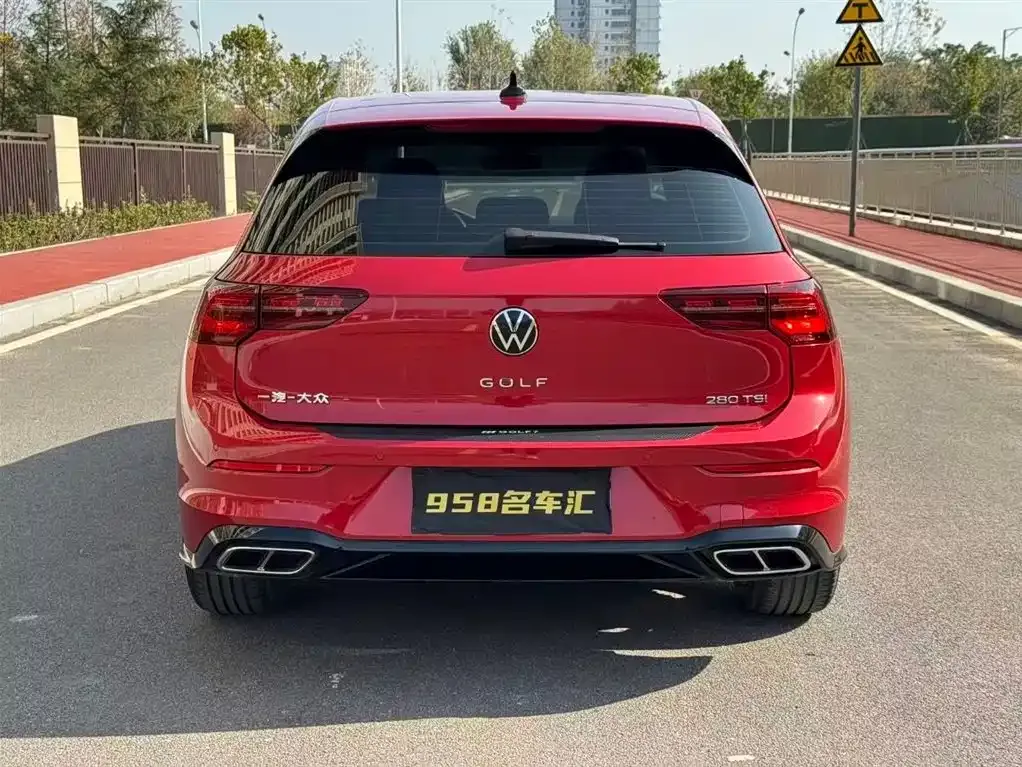 Volkswagen Golf 2022 из CN, фото 7