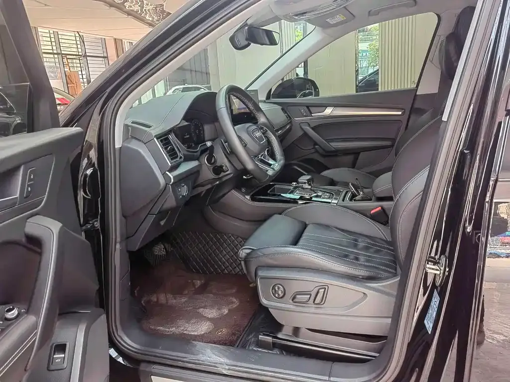 Audi Q5L 2022 из CN, фото 10