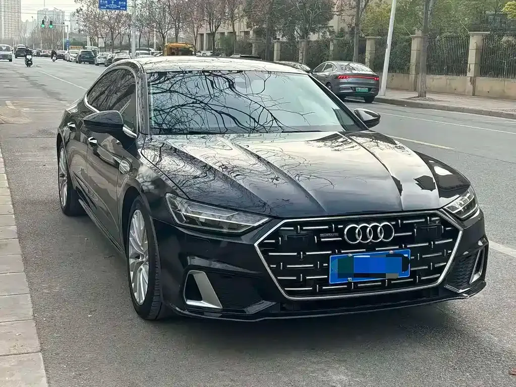 Audi A7L 2023 из CN, фото 6