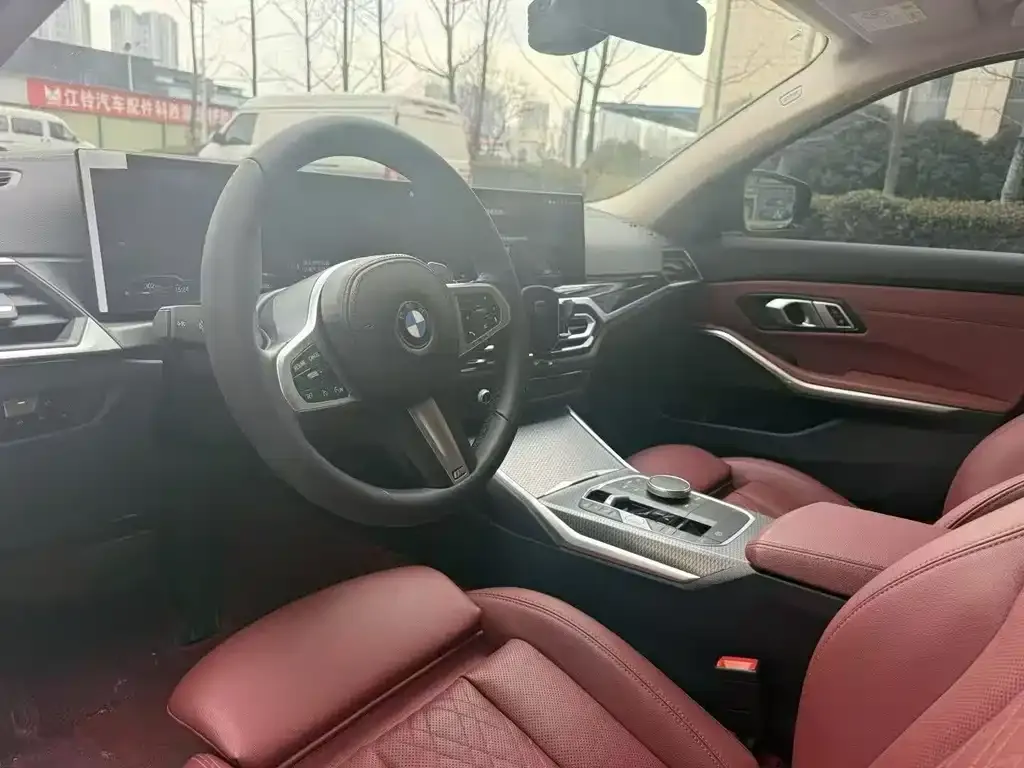 BMW 3 Series 2023 из CN, фото 6