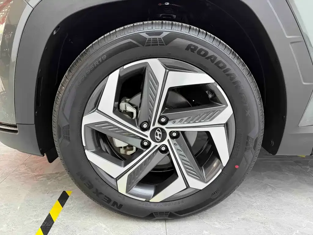 Hyundai Tucson — фото 7
