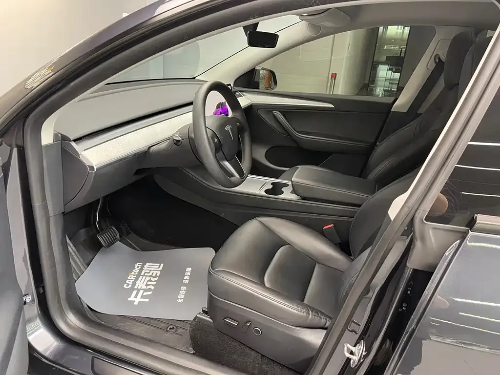 Tesla Model Y 2025 из CN, фото 3