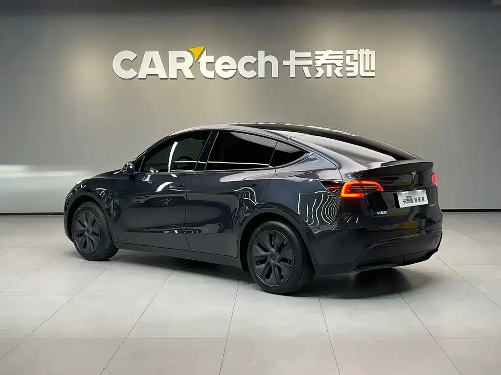 Tesla Model Y 2025 из CN, фото 7