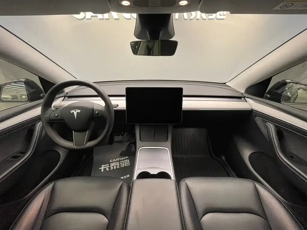 Tesla Model Y 2025 из CN, фото 2