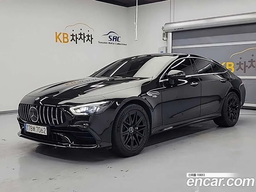 Mercedes-Benz AMG GT — фото 1