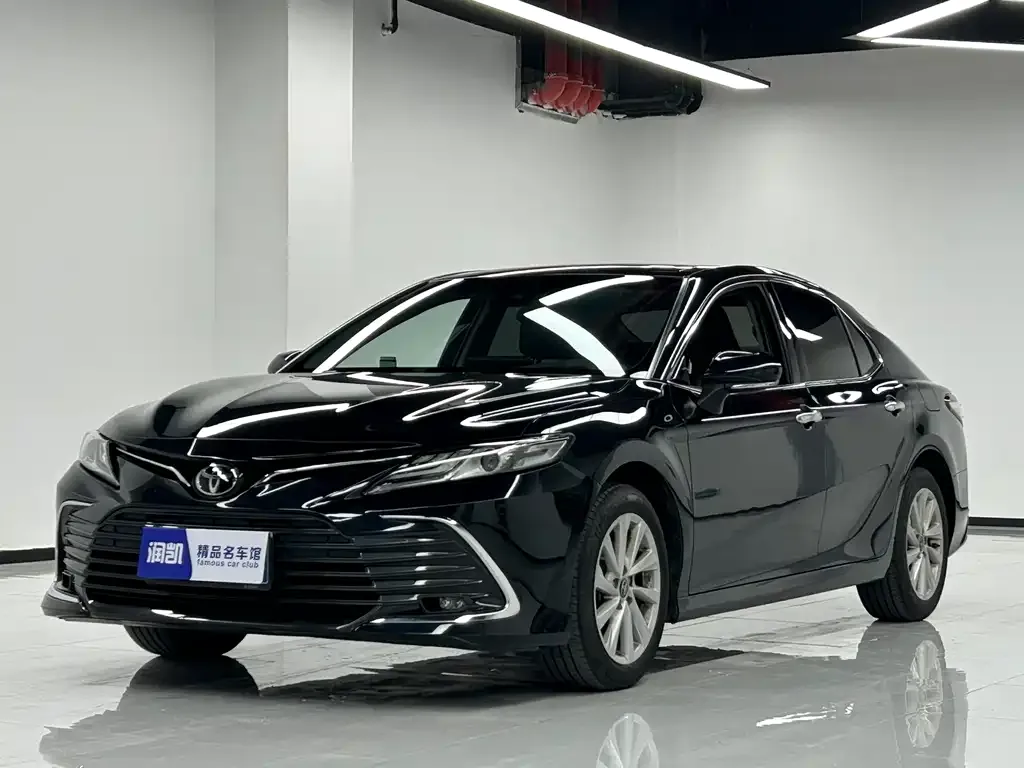 Toyota Camry 2022 из CN, фото 1