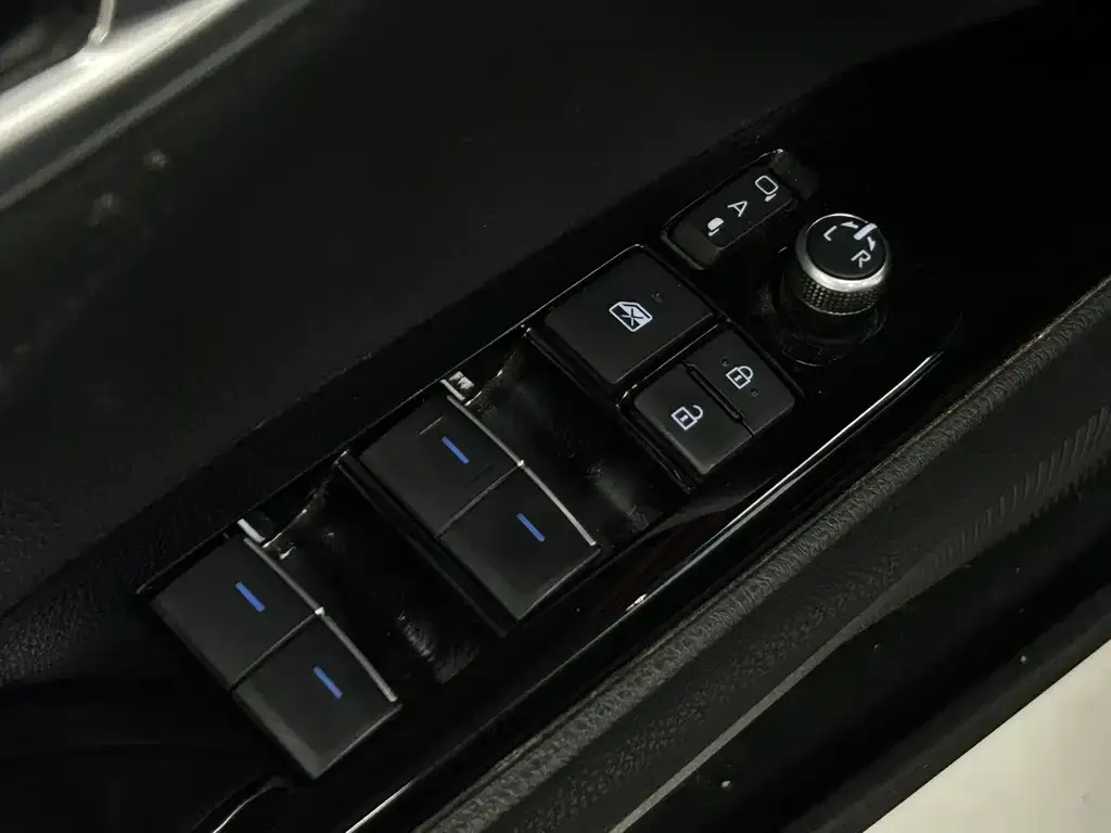 Toyota Camry 2022 из CN, фото 4