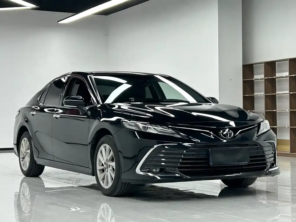 Toyota Camry 2022 из CN, фото 2