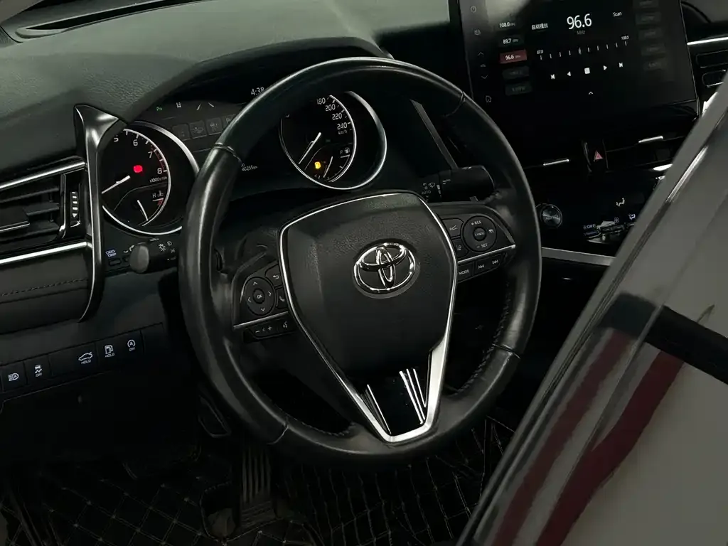 Toyota Camry 2022 из CN, фото 7