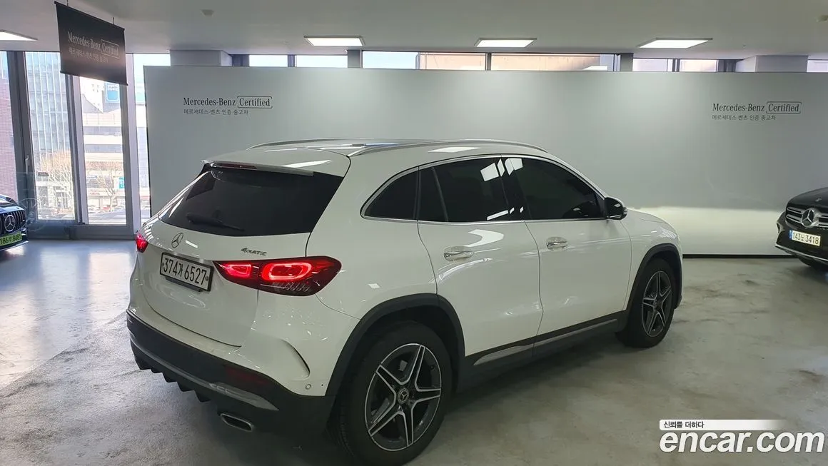 Mercedes-Benz GLA-Class — фото 10