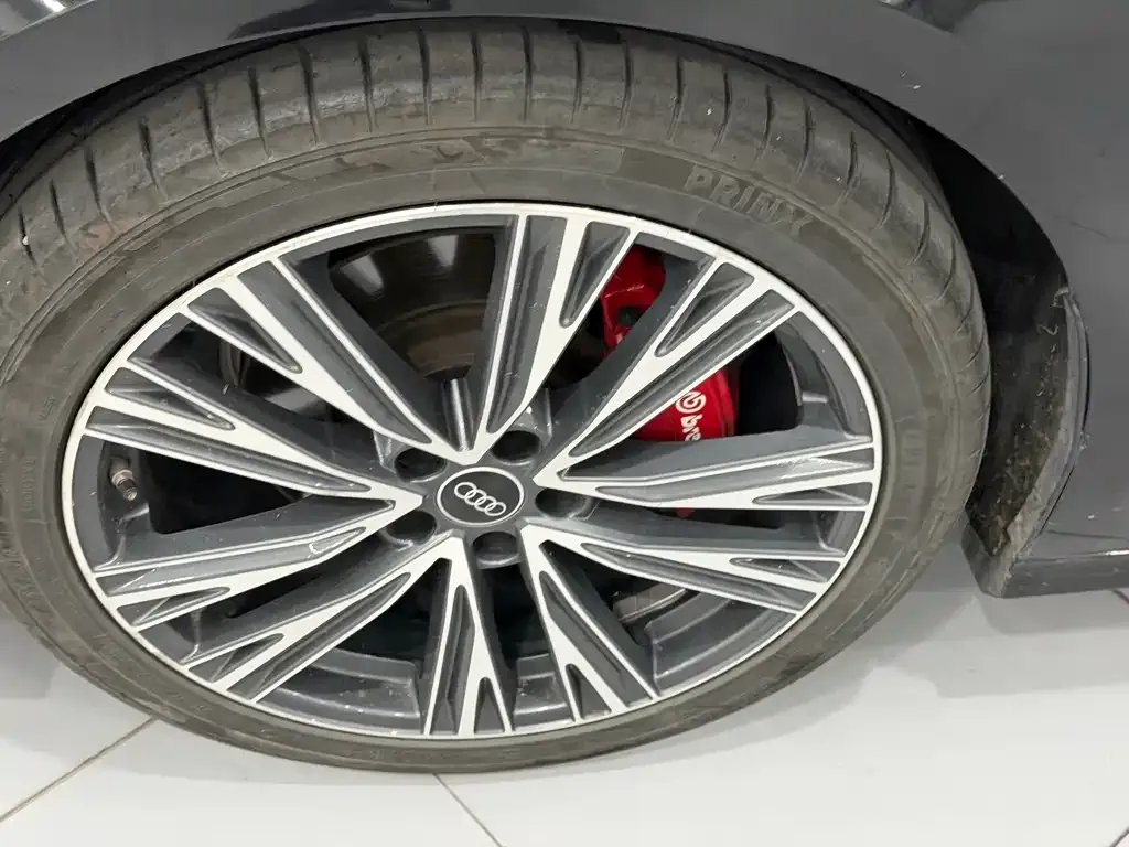 Audi A6L 2022 из CN, фото 3