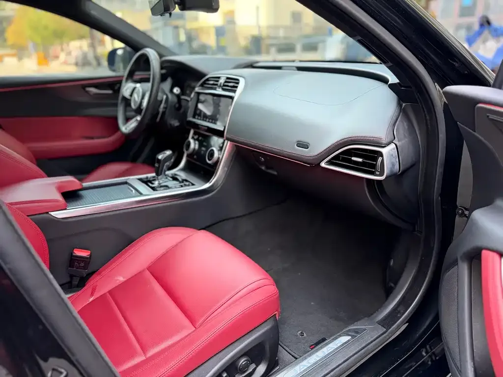 Jaguar XEL 2021 из CN, фото 2