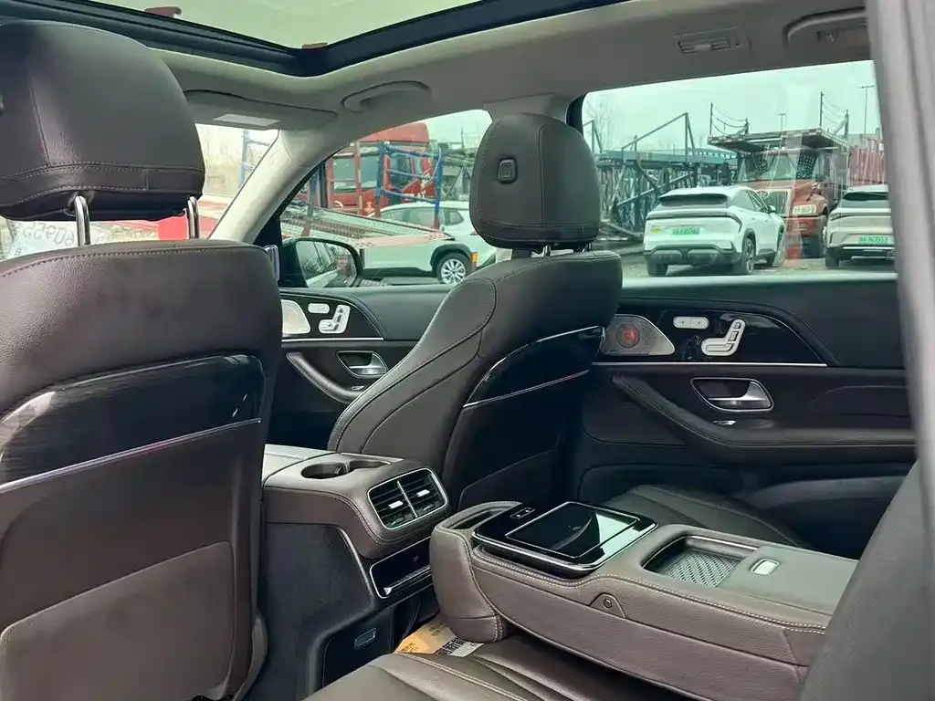Mercedes-Benz GLS — фото 2