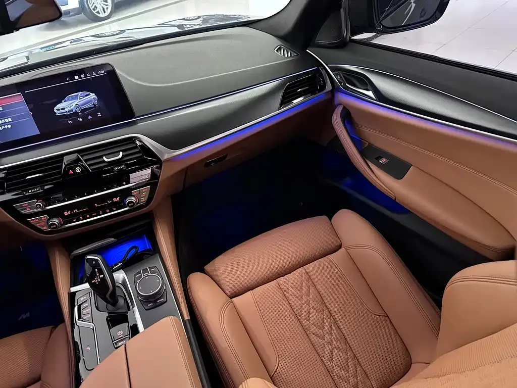 BMW 5 Series (Import) 2021 из CN, фото 5