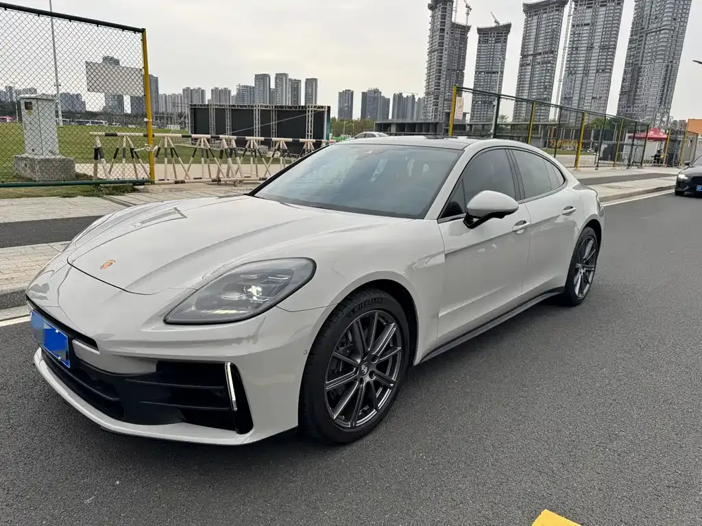 Porsche Panamera 2025 из CN, фото 1
