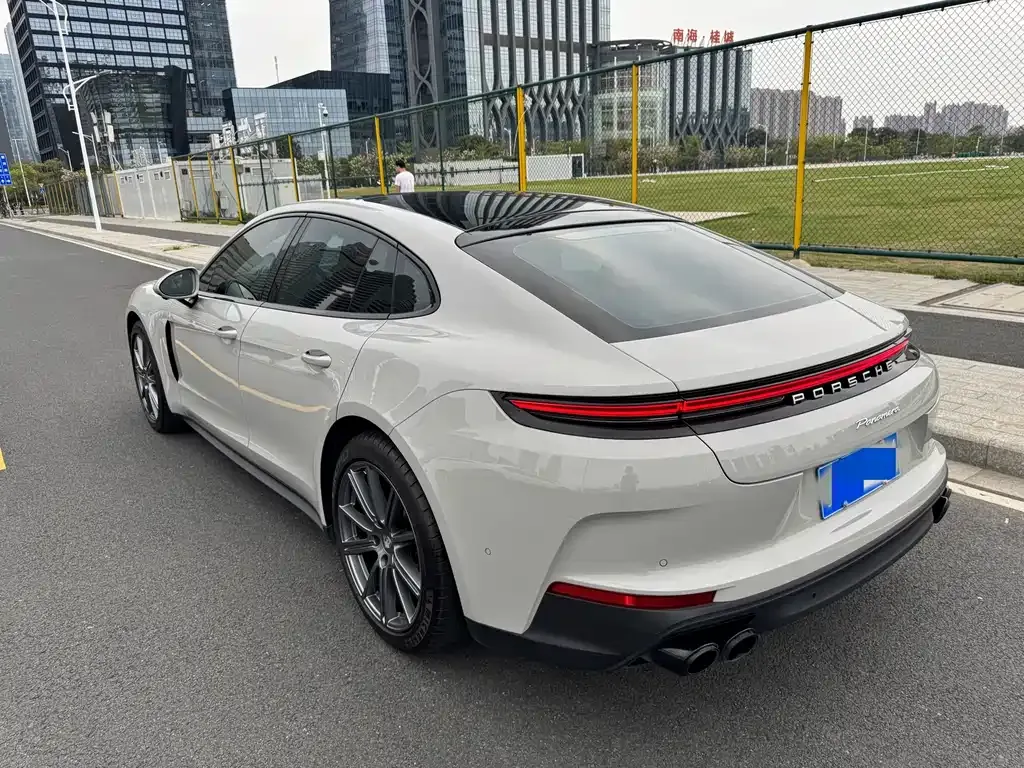 Porsche Panamera 2025 из CN, фото 10