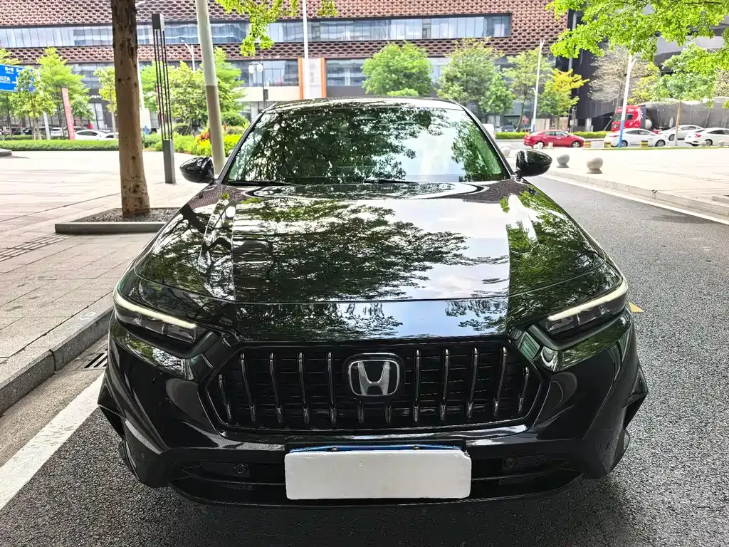 Honda Inspire 2023 из CN, фото 10