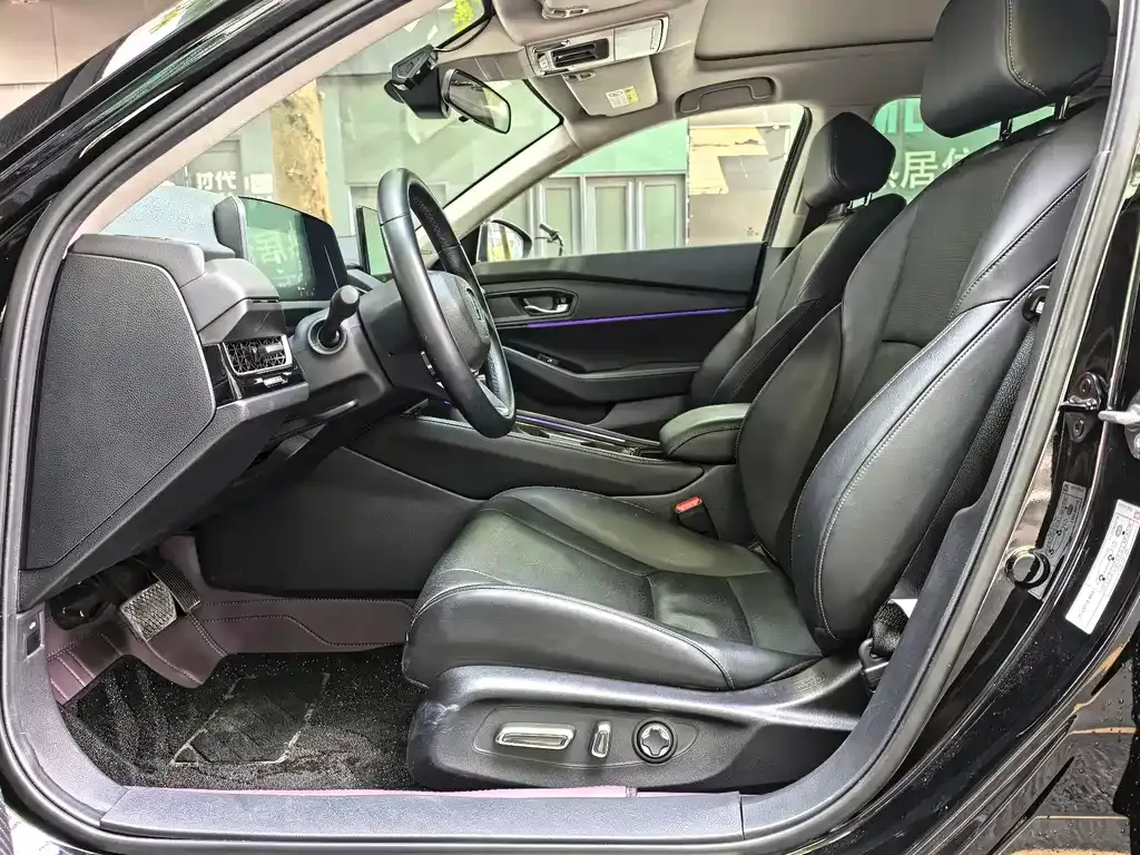 Honda Inspire 2023 из CN, фото 8