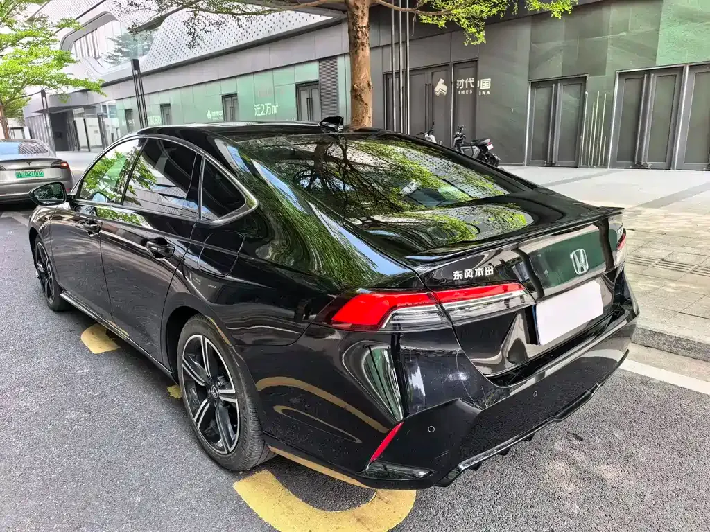 Honda Inspire 2023 из CN, фото 7