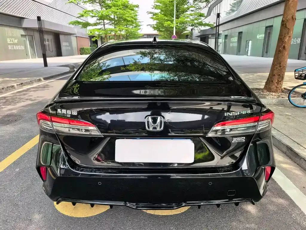 Honda Inspire 2023 из CN, фото 4