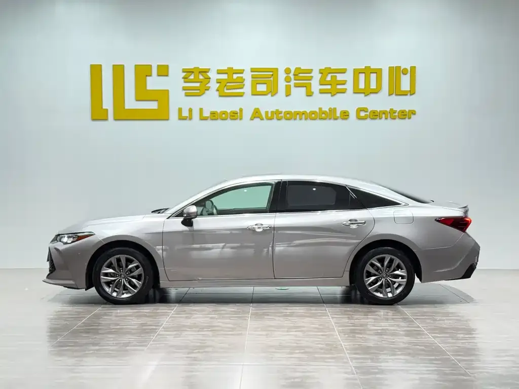 Toyota Avalon 2021 из CN, фото 7