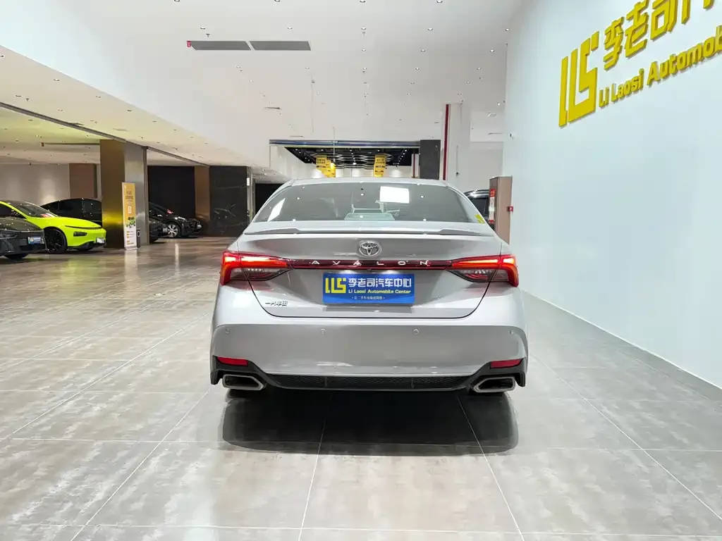 Toyota Avalon 2021 из CN, фото 9
