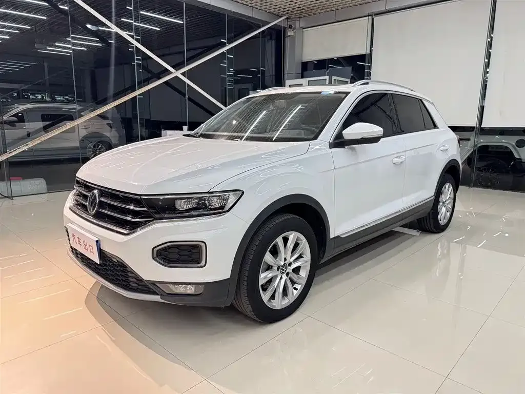 Volkswagen T-Roc 2023 из CN, фото 1