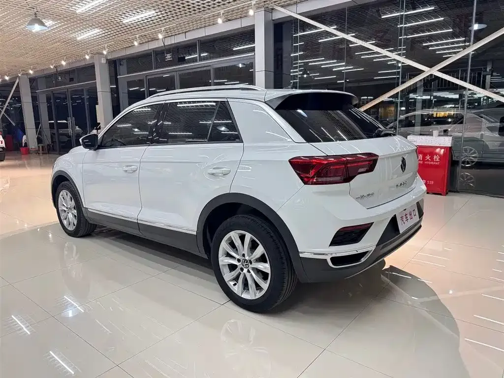 Volkswagen T-Roc 2023 из CN, фото 8