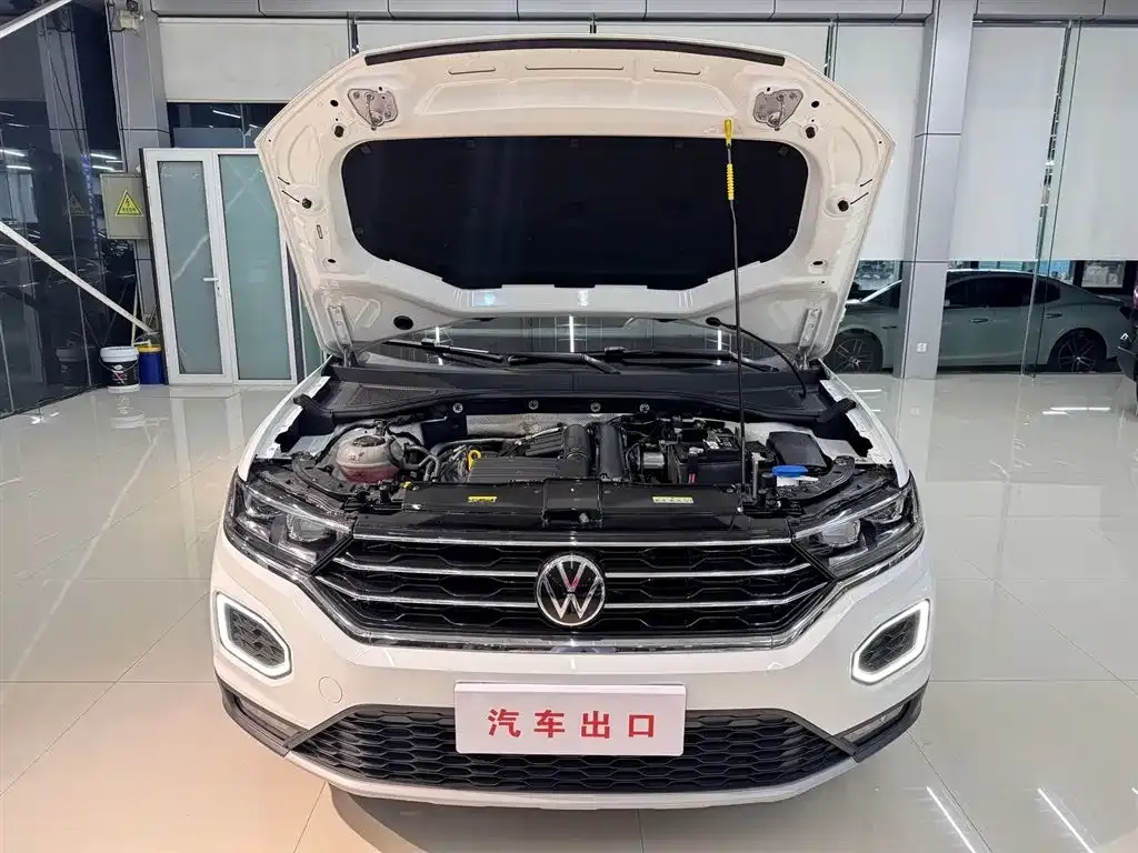 Volkswagen T-Roc 2023 из CN, фото 2