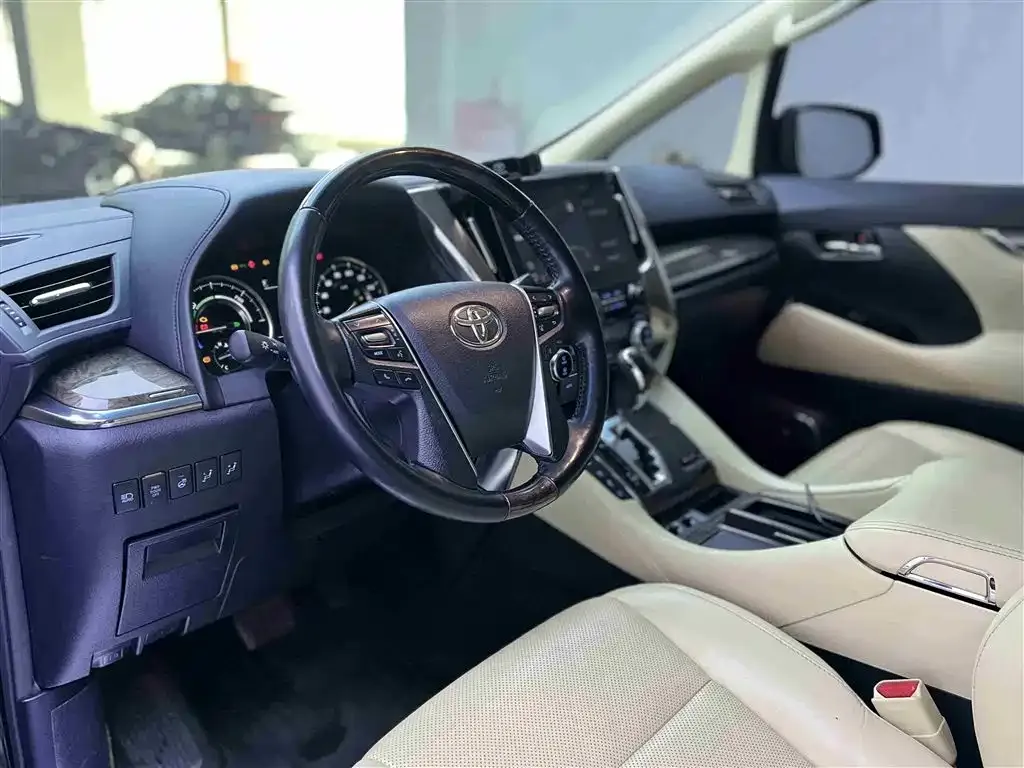 Toyota Alphard 2021 из CN, фото 5