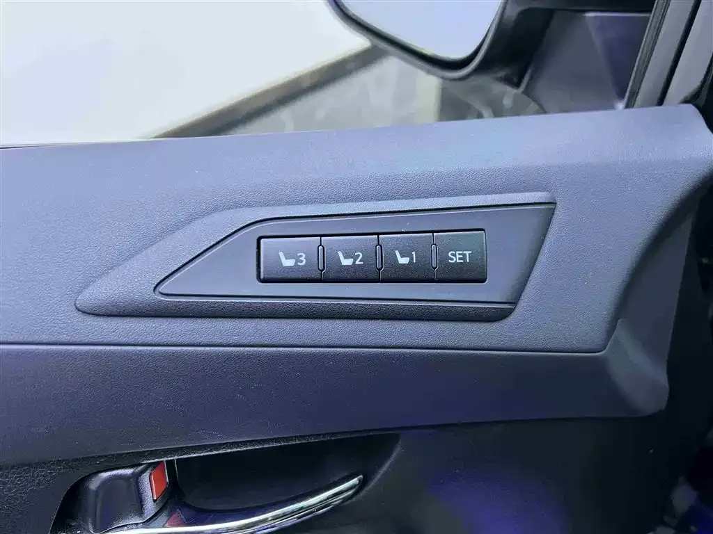 Toyota Alphard 2021 из CN, фото 7