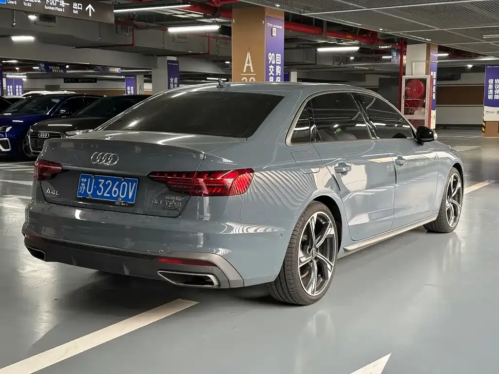 Audi A4L 2022 из CN, фото 6