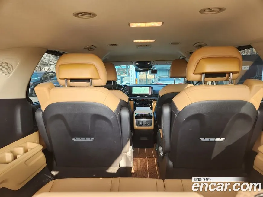 Kia Carnival — фото 2