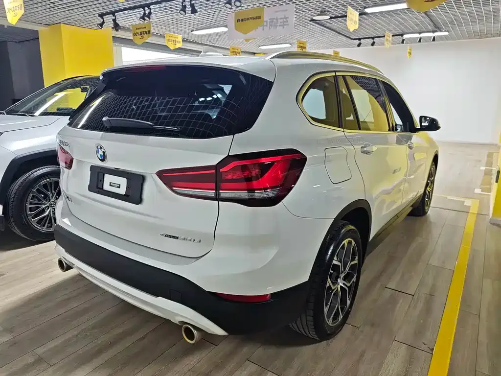 BMW X1 2022 из CN, фото 4