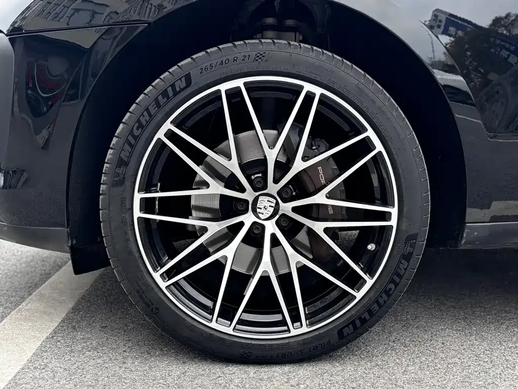 Porsche Macan — фото 8